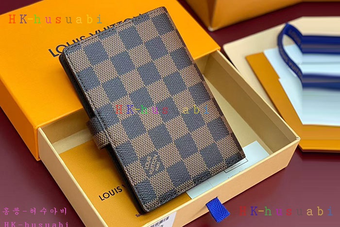 �ڹ̷��ޡڷ��̺��� ������ ���̾ R20700