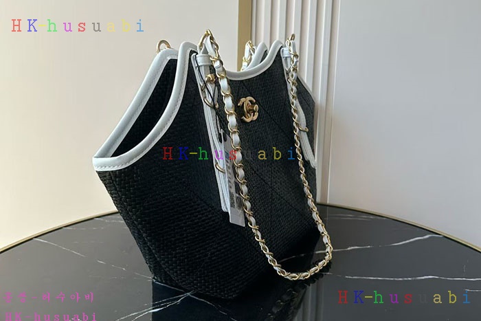 �ڹ̷��ޡڻ��� ���� ���ι� AS6015