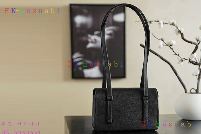 �ڹ̷��ޡڻ��� �÷� ����� AS6130-4